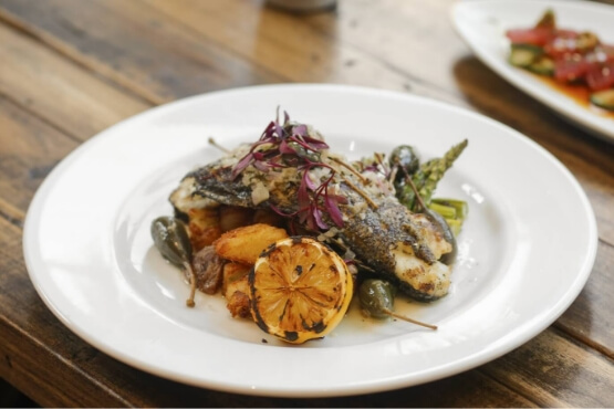 Healthy and fresh dining at Divina